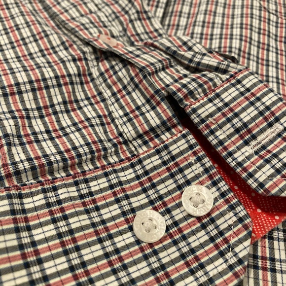 Cinch - button up black and red plaid size Large Men's shirt - Picture 4 of 7